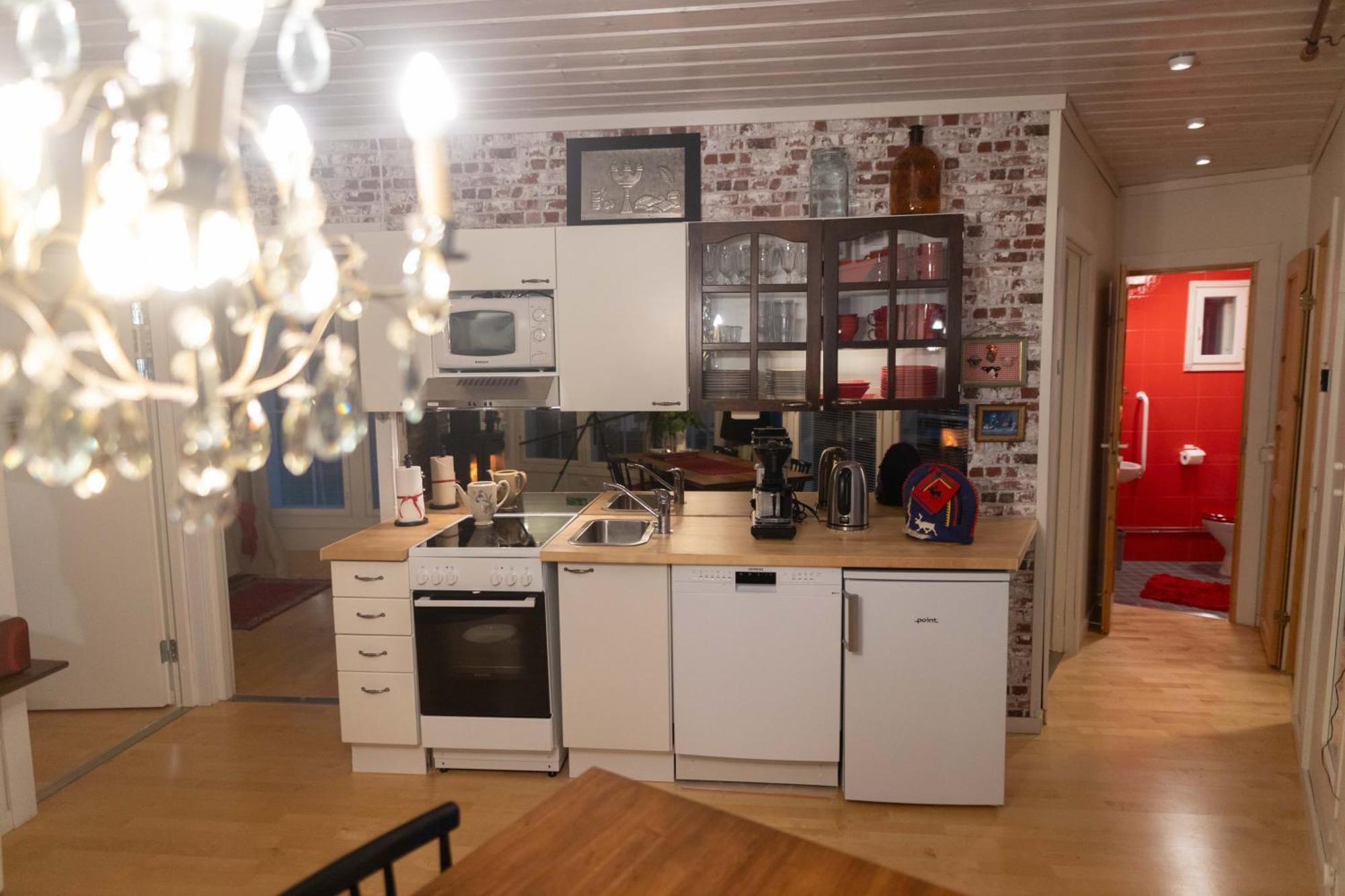 רובניימי Aaria Bed And Breakfast מראה חיצוני תמונה